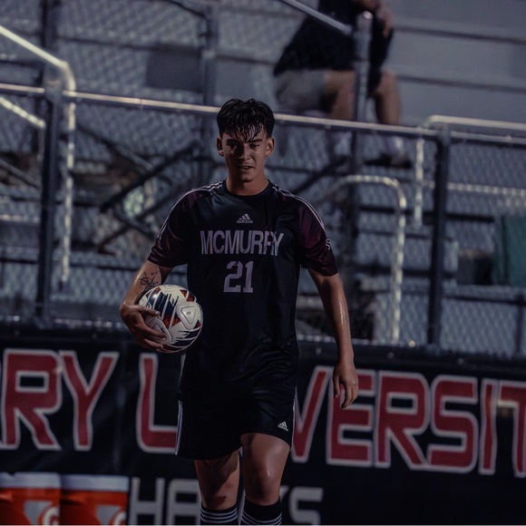 Meet your Posher, Dylan - Picture 1 of 1